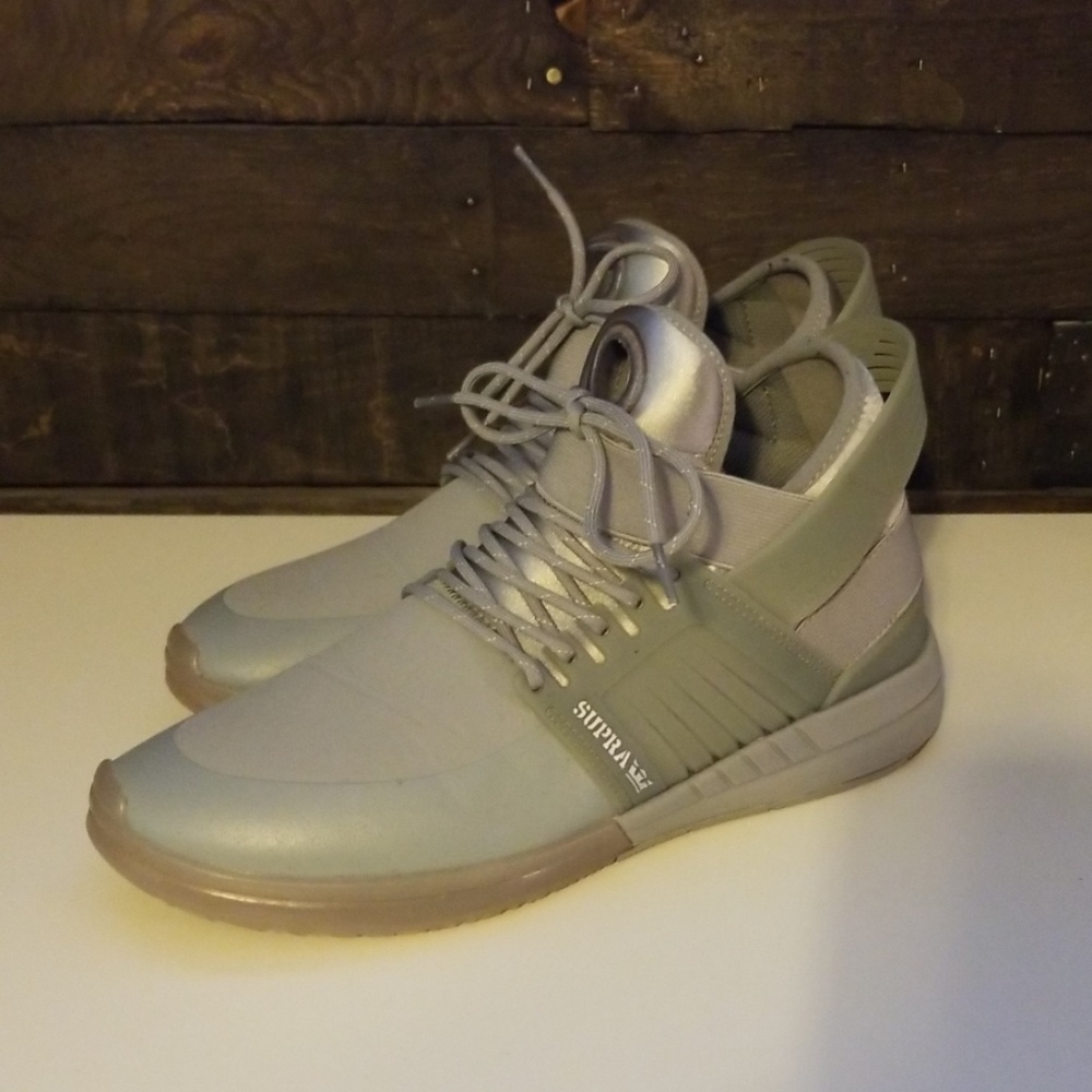 Supra Skytop V silver size 9.5M